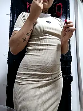 Alis_1327's cam snapshot