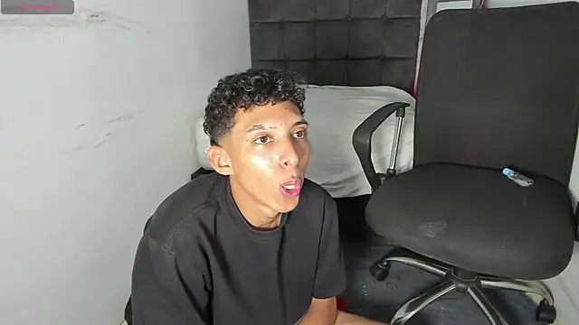 afrodita_n_ares's cam snapshot