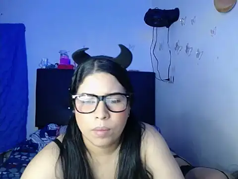 2moons_full_of_love live sex cam