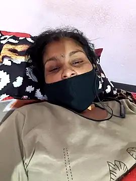 Indian-couple2025's cam snapshot