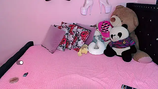 Ciinamonloren live sex cam