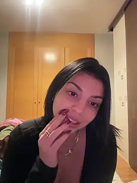 Noeliagglow live sex cam