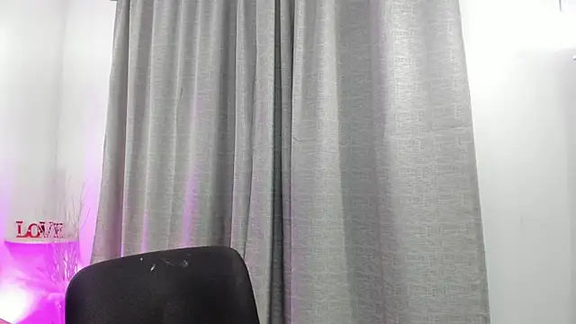 twerkgirl-coral's cam snapshot