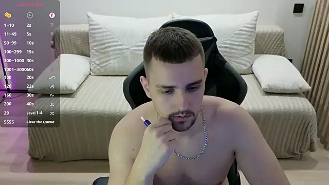 Larstar01 live sex cam