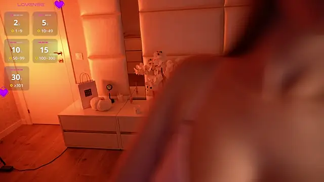 Lilly_Colins live sex cam