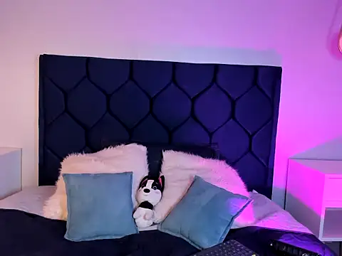 Ailyn_Bynn's cam snapshot