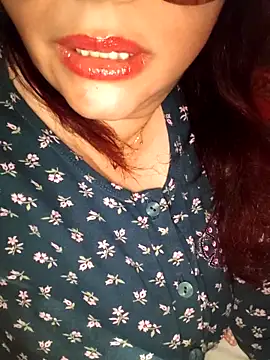 Virginass2000 live sex cam