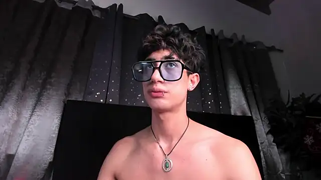 NovaaWheler live sex cam