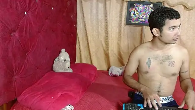 CasAndTom's cam snapshot