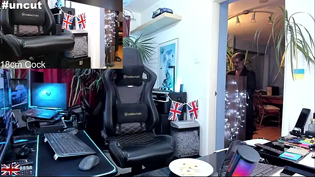 OnlineBossUK live sex cam