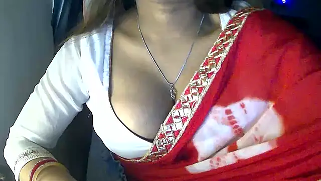 Cute-Tara live sex cam