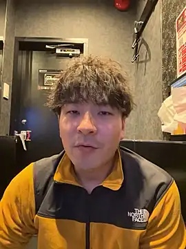 yuuki8910 live sex cam