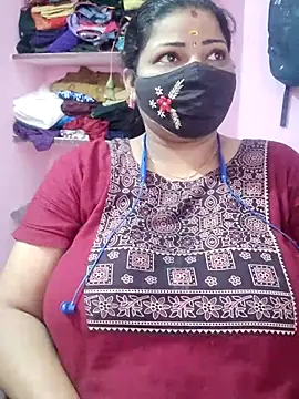 lathikaqueentamil live sex cam