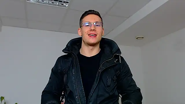 ZeinMiracles's cam snapshot