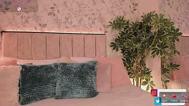 HannaSexTime live sex cam