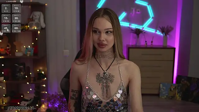 ManiFreyja live sex cam