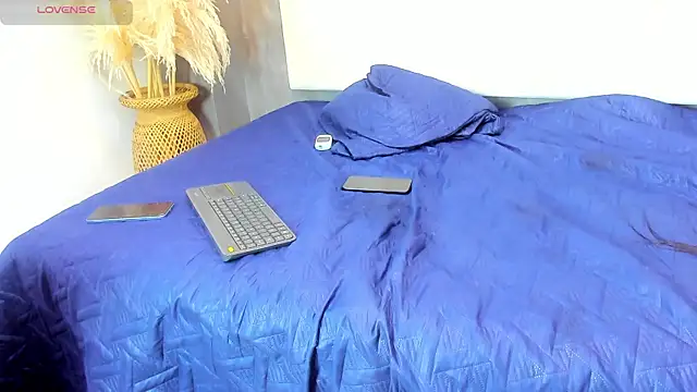 Arah_issaa live sex cam