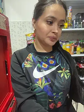 Sara_fun live sex cam