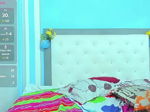 Antonella-Moon145 live sex cam