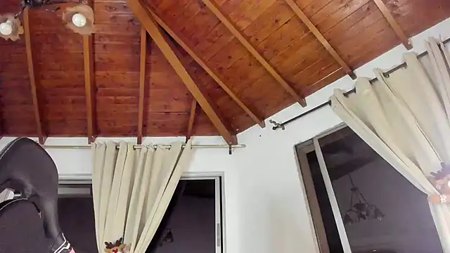 IsaFontanna live sex cam