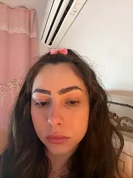 Baby_Mia_pires live sex cam