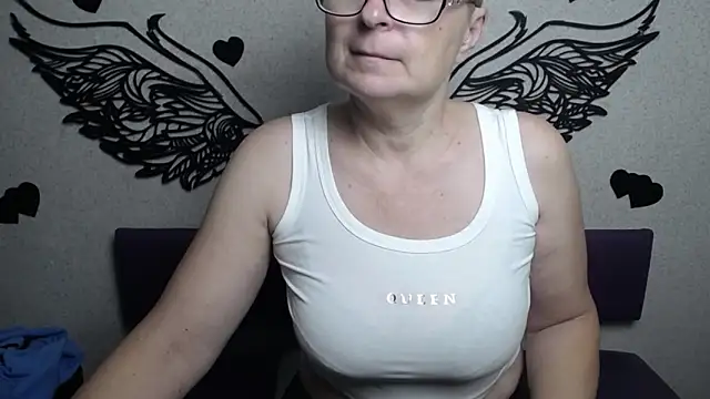 EmiliaGree live sex cam