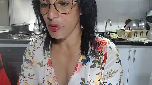 kateleyagrey live sex cam