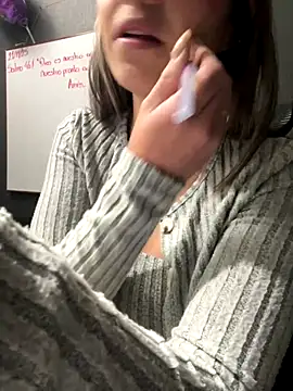 Isabella_Varella live sex cam