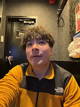 yuuki8910 live sex cam