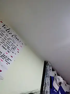 You-sexy-starr's cam snapshot