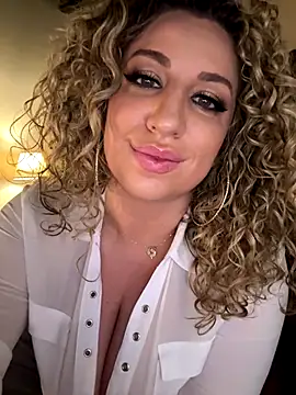 miamellycious live sex cam