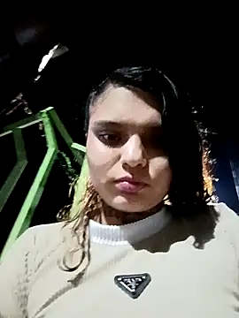 Alis_1327 live sex cam