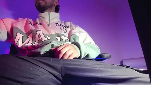 s_sven03's cam snapshot