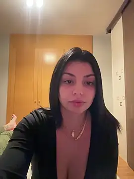 Noeliagglow live sex cam