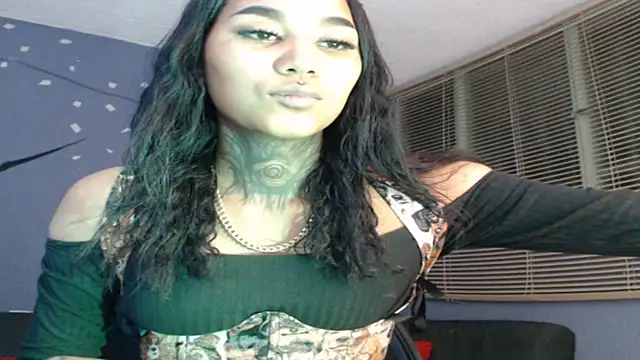 lyam_ebony_ live sex cam