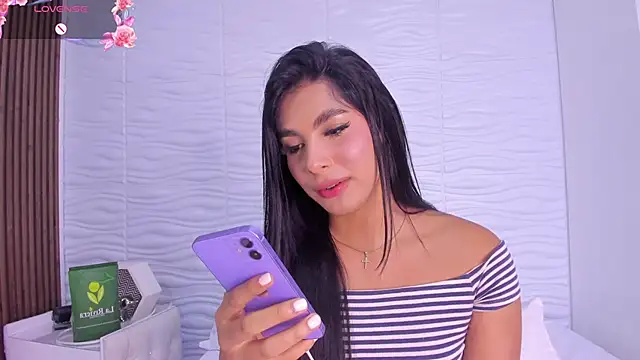 IsabelleFoxx_ live sex cam