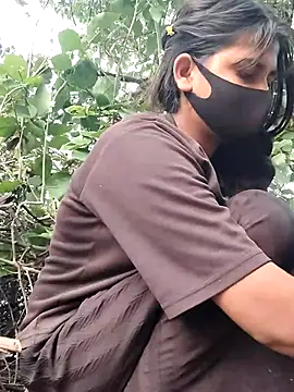 Janvi_Jaitly's cam snapshot