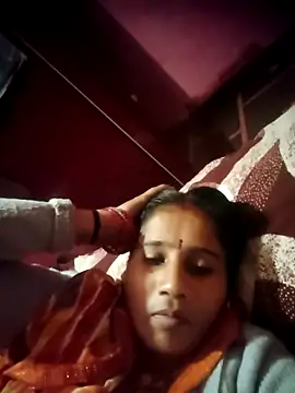 OliveGreen22's cam snapshot