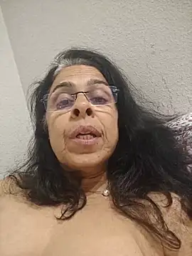 NakedMILFx live sex cam