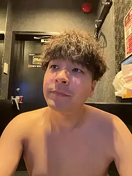 yuuki8910 live sex cam