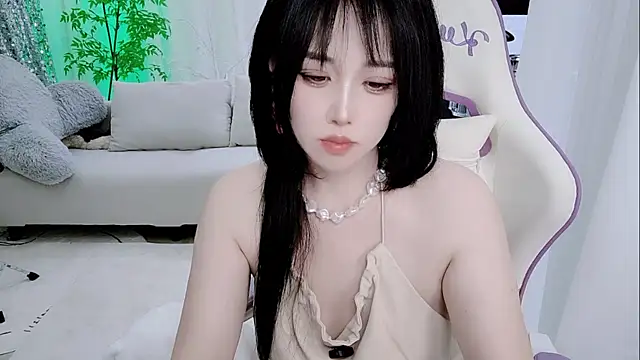 Evangelin-e live sex cam