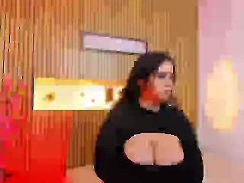 SaraLondon13's cam snapshot