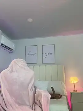 Cristall_Bunny live sex cam