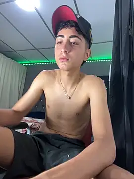MathieuAGT live sex cam
