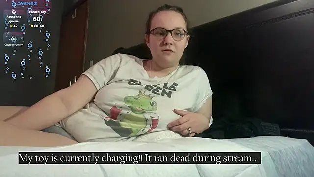 TurtleLady420's cam snapshot