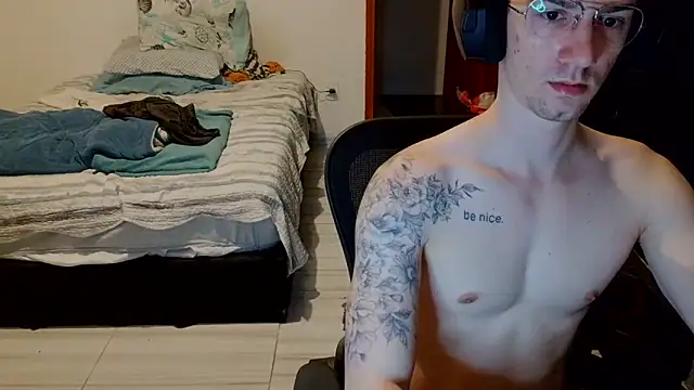 SweetGoodBoy22 live sex cam