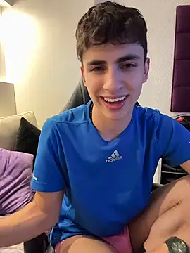 AdrianRinaldi live sex cam