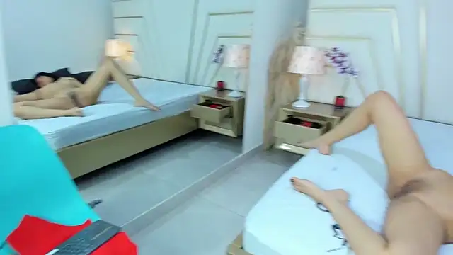 Onyx_And_Jade's cam snapshot