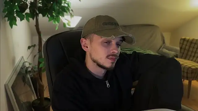 naked_psy's cam snapshot