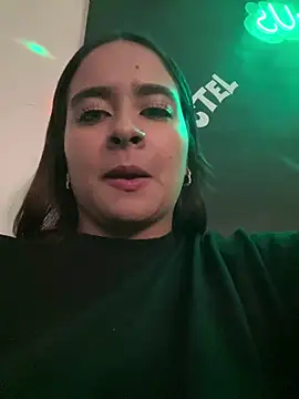 HANNAHBAKER00 live sex cam